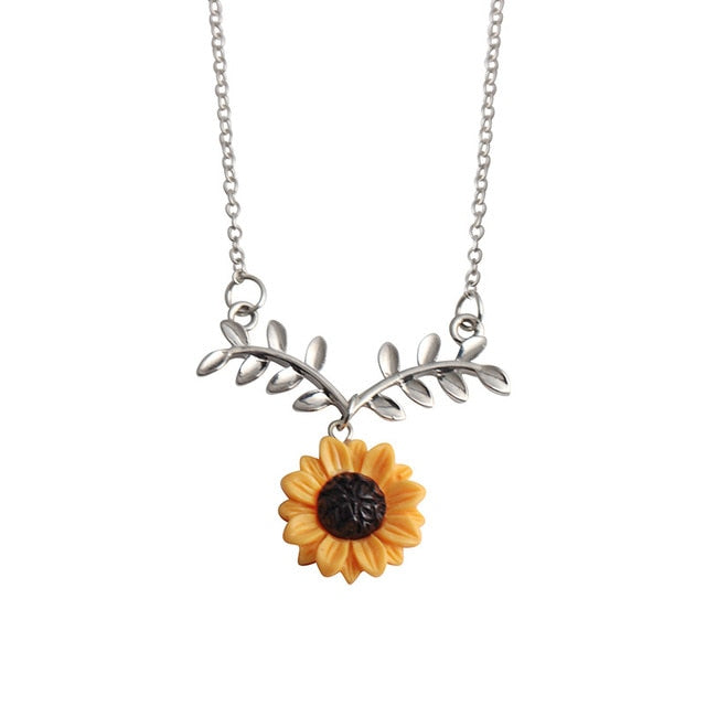 Fashionable Simple Sunflower Pendant