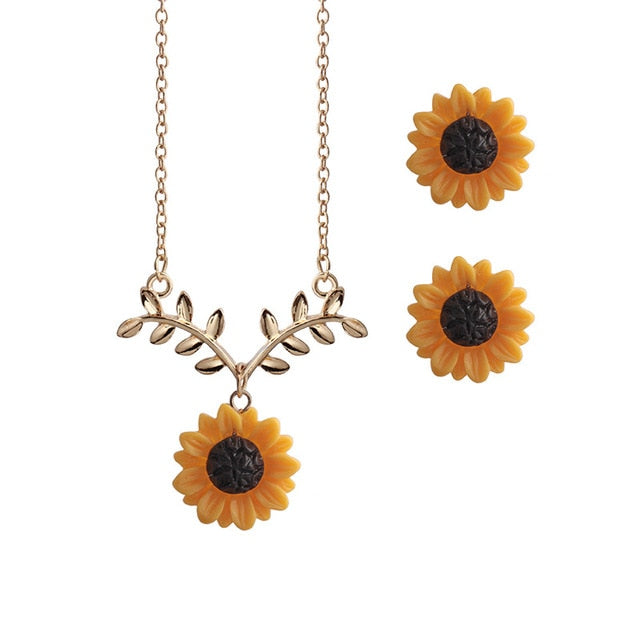 Fashionable Simple Sunflower Pendant