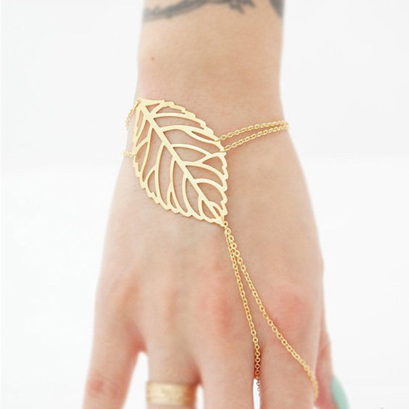 Charm Hollow Leaves Bracelet